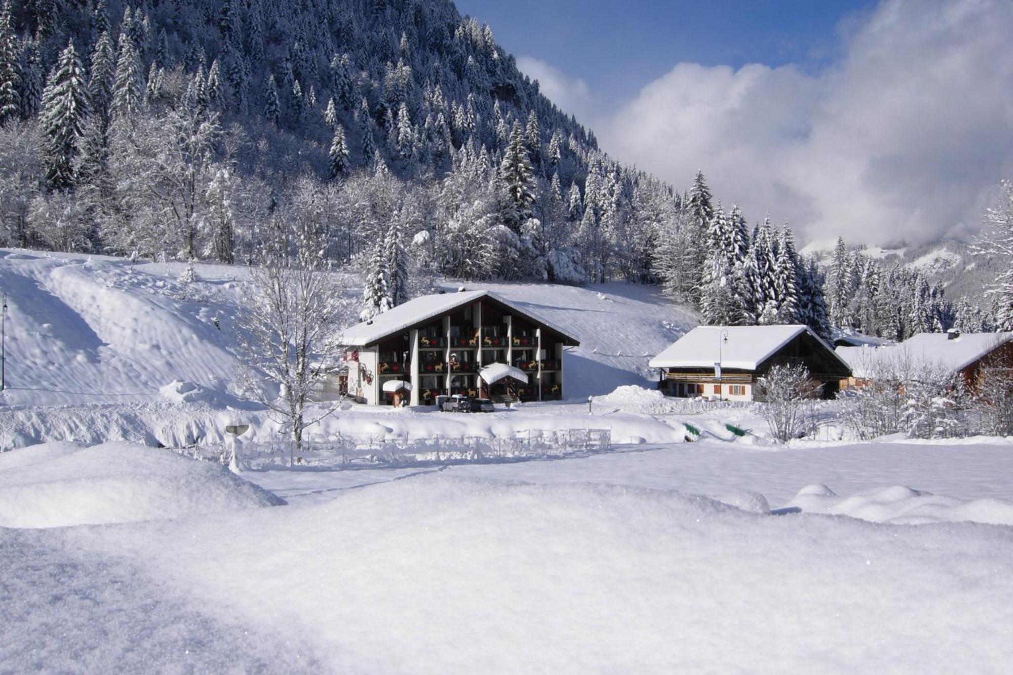 Au Bois De Lune Chatel Exterior photo